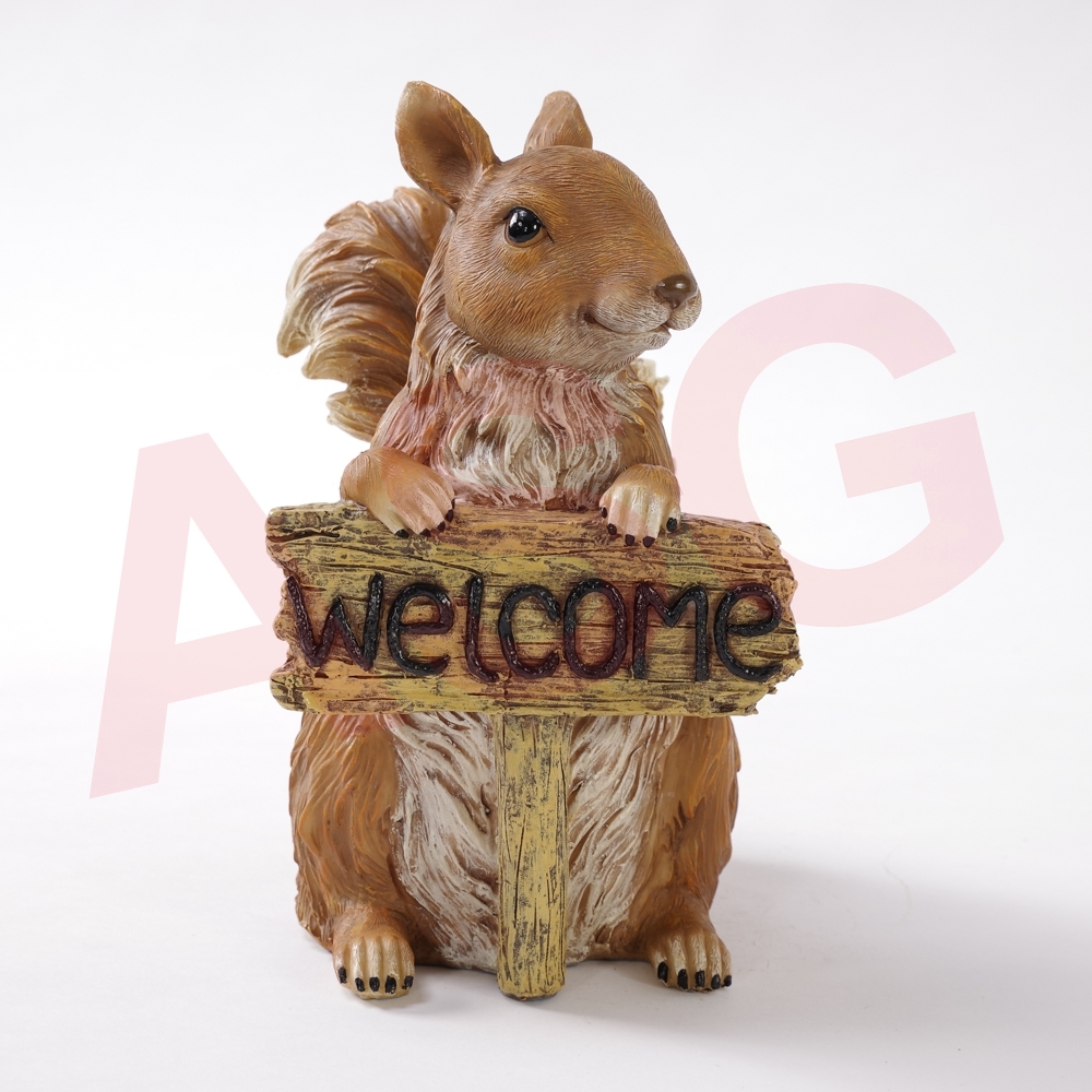 Squirrel Welcome Garden Ornament