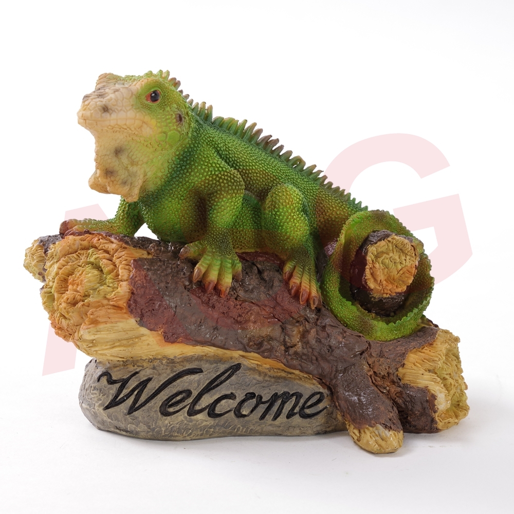 Lizard Welcome Sign  Garden Ornament