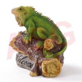 Lizard Welcome Sign  Garden Ornament