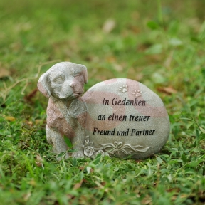 Dog's Monument Garden Ornament